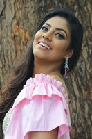 Iniya Gallery